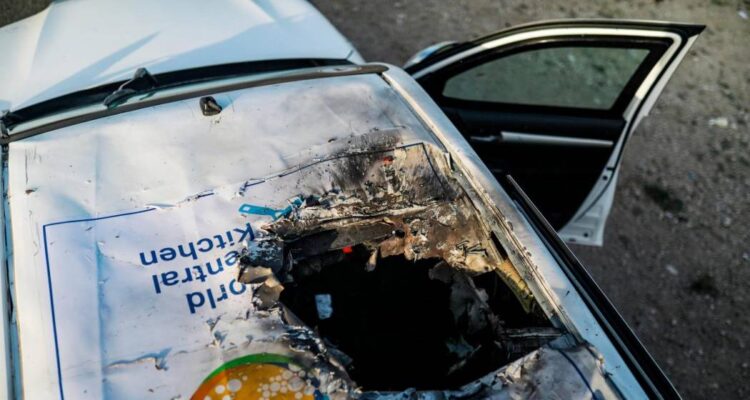 Israel admitió «grave error» en ataque a trabajadores en Gaza 1 vehiculos wck 9829661 20240405081259