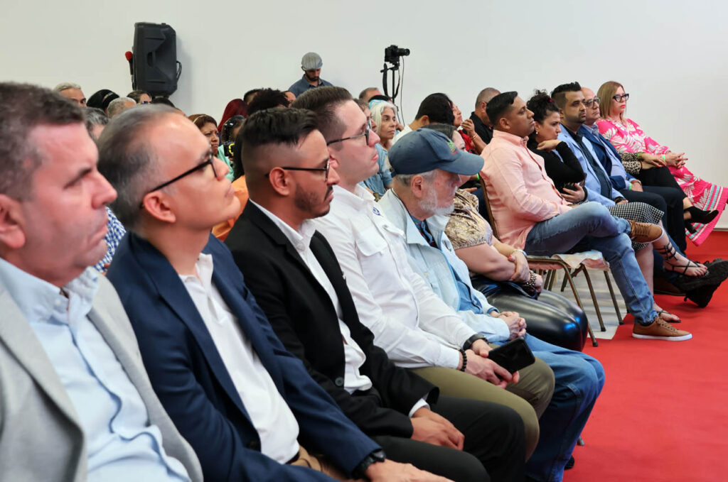 Tarek William Saab presentó en Carabobo su libro «Discursos al Pie del Hemiciclo» 4 H12