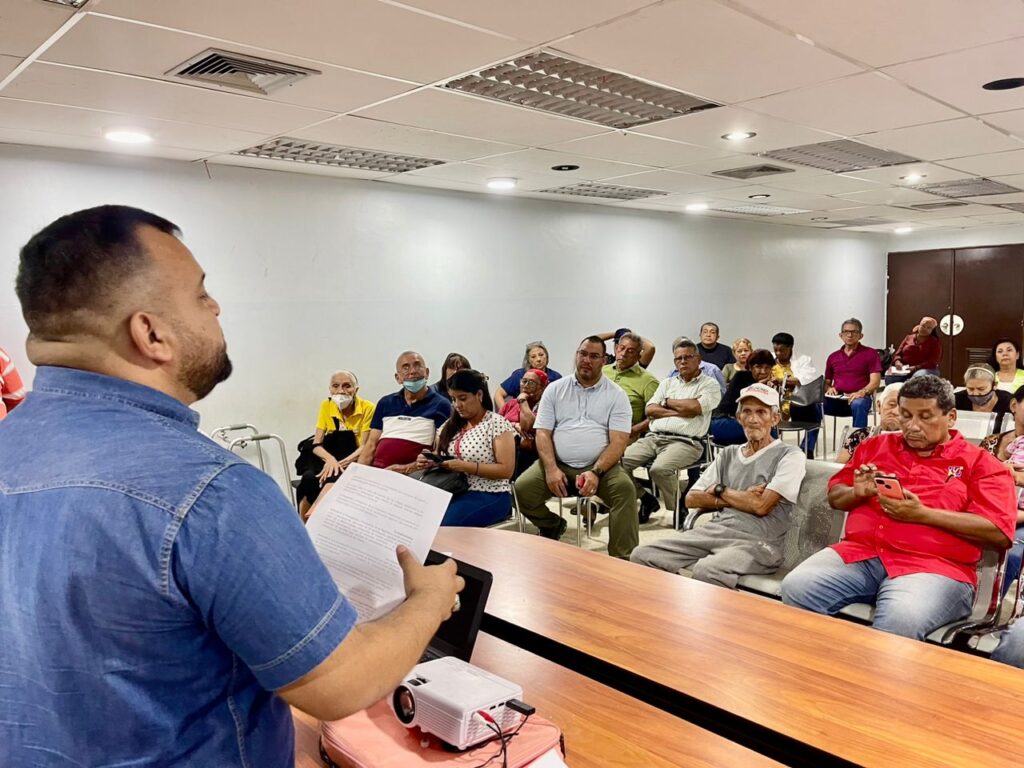 Bloque Parlamentario del Zulia efectuó consulta pública del proyecto de Ley de Protección de Pensiones de Seguridad Social 2 PHOTO 2024 05 05 14 55 25