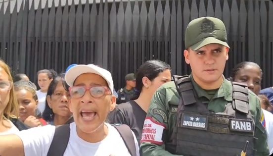 Familiares de presos en huelga