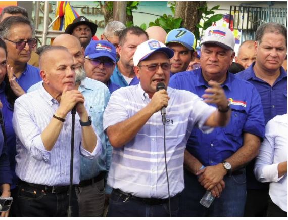Gobernadores con Edmundo