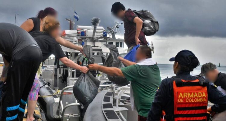 Rescataron a 31 migrantes, entre ellos 16 venezolanos, abandonados en San Andrés y Providencia 1 Migrantes