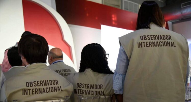 Observadores internacionales