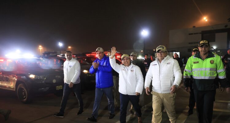 Boluarte lanzó el «operativo policial más grande de la historia» en Perú 1 Operativo policial en Perú