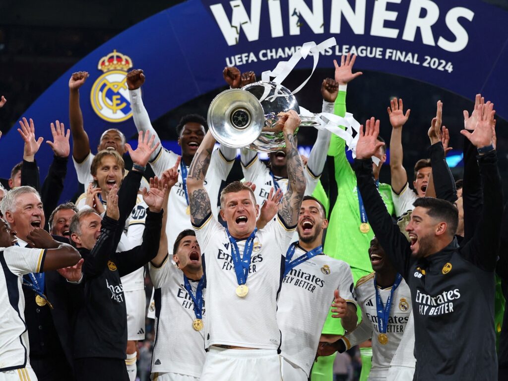 Real Madrid ganó su Champions número 15 de la mano de Vinícius y Carvajal 2 Real Madrid campeones