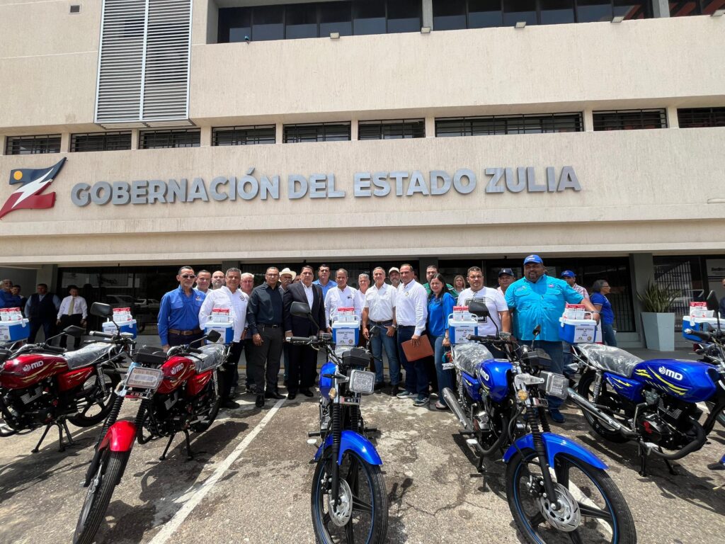 Gobernación entregó insumos fundamentales para el Programa de Erradicación Contra la Fiebre Aftosa en el Zulia 4 WhatsApp Image 2024 06 06 at 12.28.12 PM