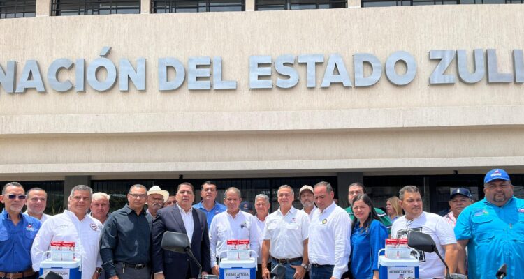 Gobernación entregó insumos fundamentales para el Programa de Erradicación Contra la Fiebre Aftosa en el Zulia 1 Gobernación