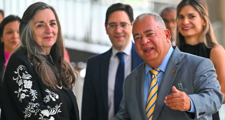 Centro Carter instó al CNE a publicar el resultado detallado de la elección presidencial 1 centro carter