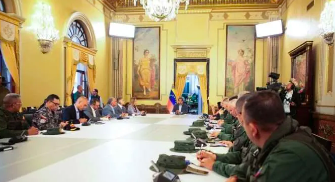 Presidente Maduro instaló reunión conjunta del Consejo de Estado y de Defensa de la Nación | «EE. UU., Colombia y Elon Musk financian disturbios en el país» 2 Captura de pantalla 2024 07 30 a las 5.30.30 p. m