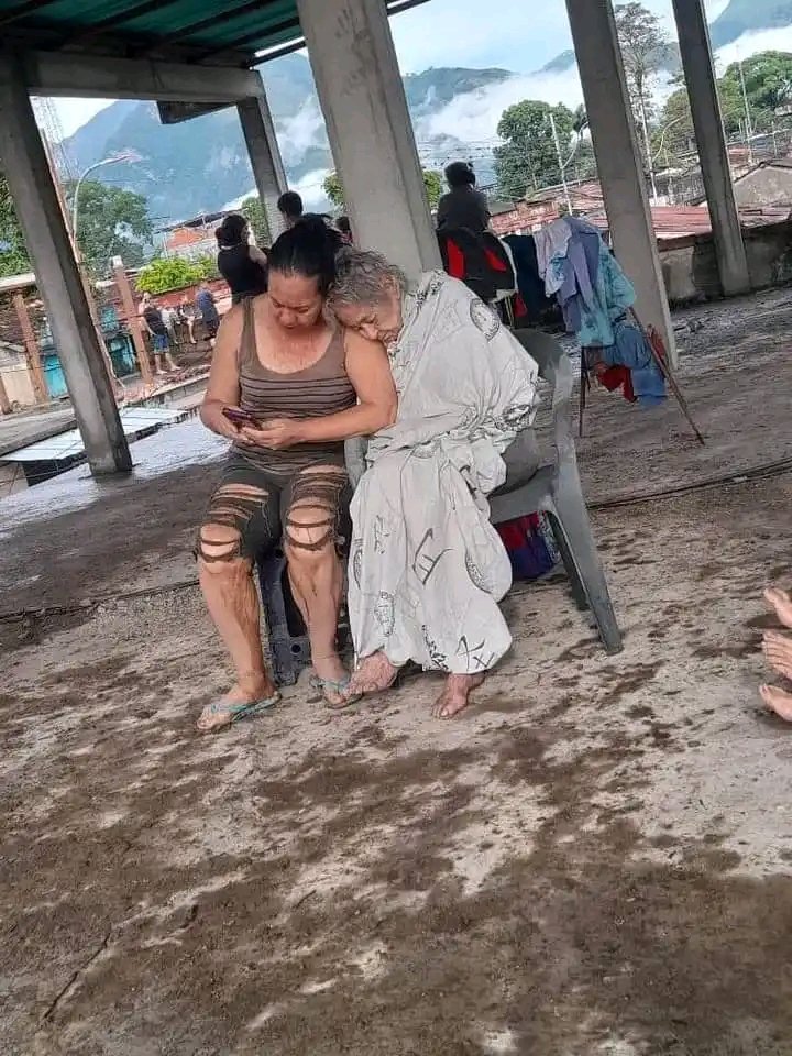 DAMNIFICADOS