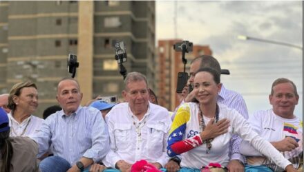 Machado, Rosales, González
