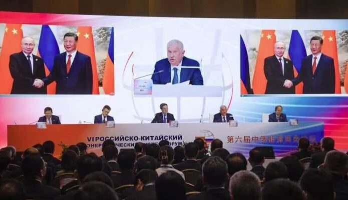 Igor Sechin: Sanciones de EE. UU. y la Unión Europea contra Rusia provocaron el efecto contrario 1 Rusia