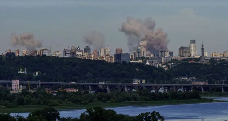 Rusia lanzó un ataque masivo contra instalaciones militares y bases aéreas de Ucrania 1 Rusia