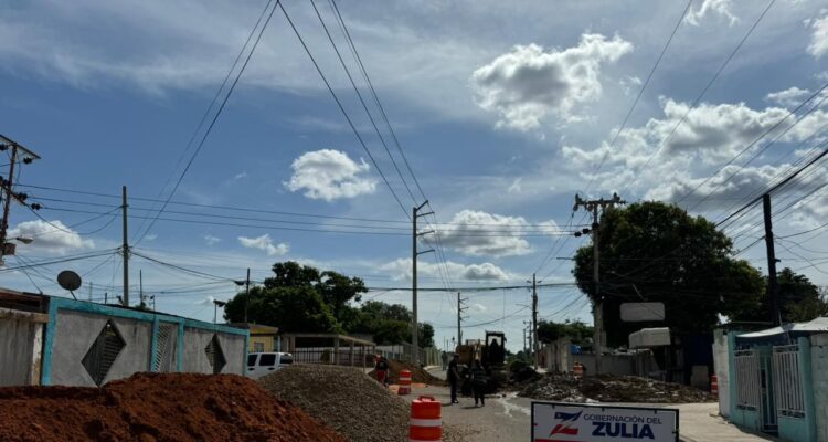 Gobernación extendió Plan de Respuesta Inmediata con sustitución de colector en el barrio San José de Maracaibo 1 Gobernación