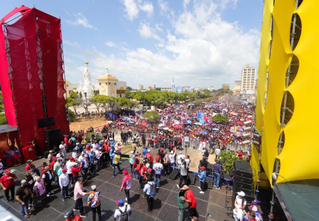 Nicolás Maduro en Maracaibo: «El Zulia es el estado que más ha sufrido las agresiones imperiales» 5 maduro zulia 1024x710 1