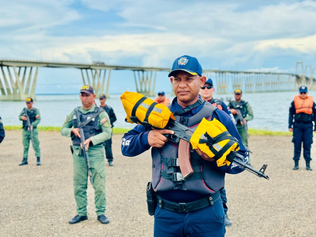 ¡Sin tregua al hampa! Organismos de Seguridad efectúan intenso despliegue vía terrestres y lacustre en el estado Zulia 6 WhatsApp Image 2024 08 26 at 10.58.54 AM 1