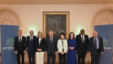 G7