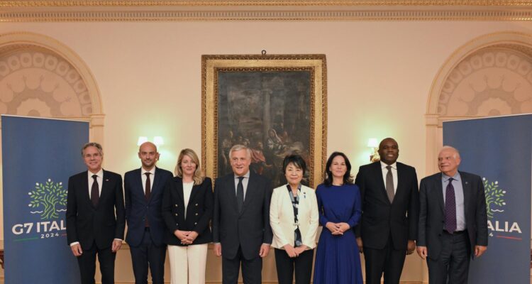 G7