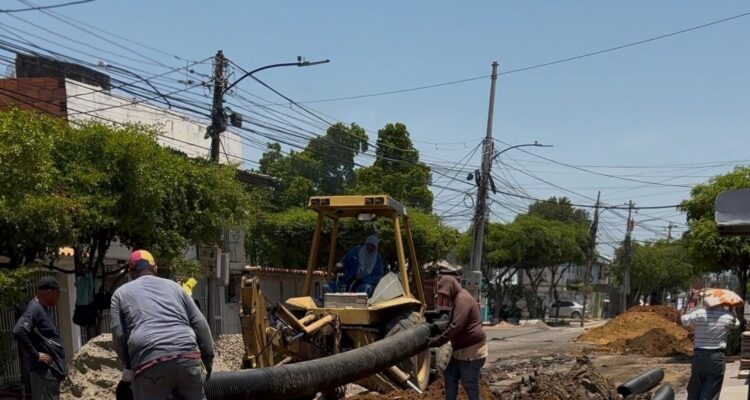 Gobernación del Zulia realizó sustitución de colector en la avenida 5 de la urbanización San Jacinto 1 Gobernación