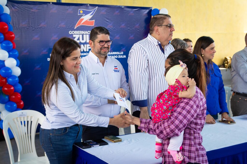Más de mil familias se benefician de los créditos otorgados por la Gobernación del Zulia 4 WhatsApp Image 2024 09 03 at 6.11.45 PM