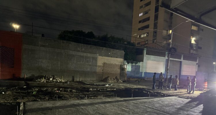 Operativo de construcción de batea en la avenida 16 Guajira de Maracaibo 1 Gobernación