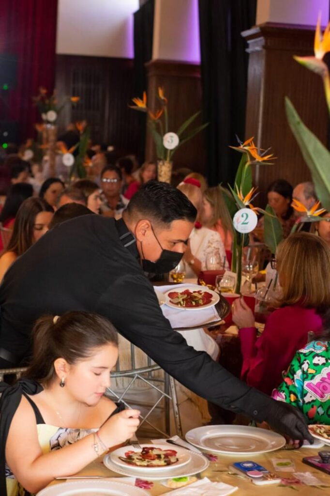«Entre Sabores y Sonrisas»: Un Almuerzo con propósito para mejorar la calidad de vida de más de 150 pacientes con cáncer infantil de Fundanica Zulia 2 WhatsApp Image 2024 09 27 at 11.38.58 AM 1