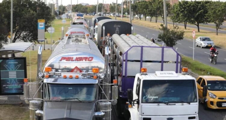 Restablecieron el paso entre Colombia y Venezuela al concluir paro de transporte 1 Paro en Colombia