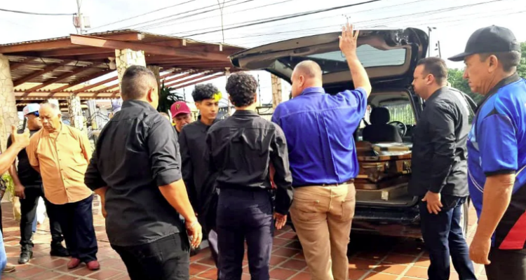 Así fue la emotiva despedida de don Tito Delgado en Cabimas 1 Tito