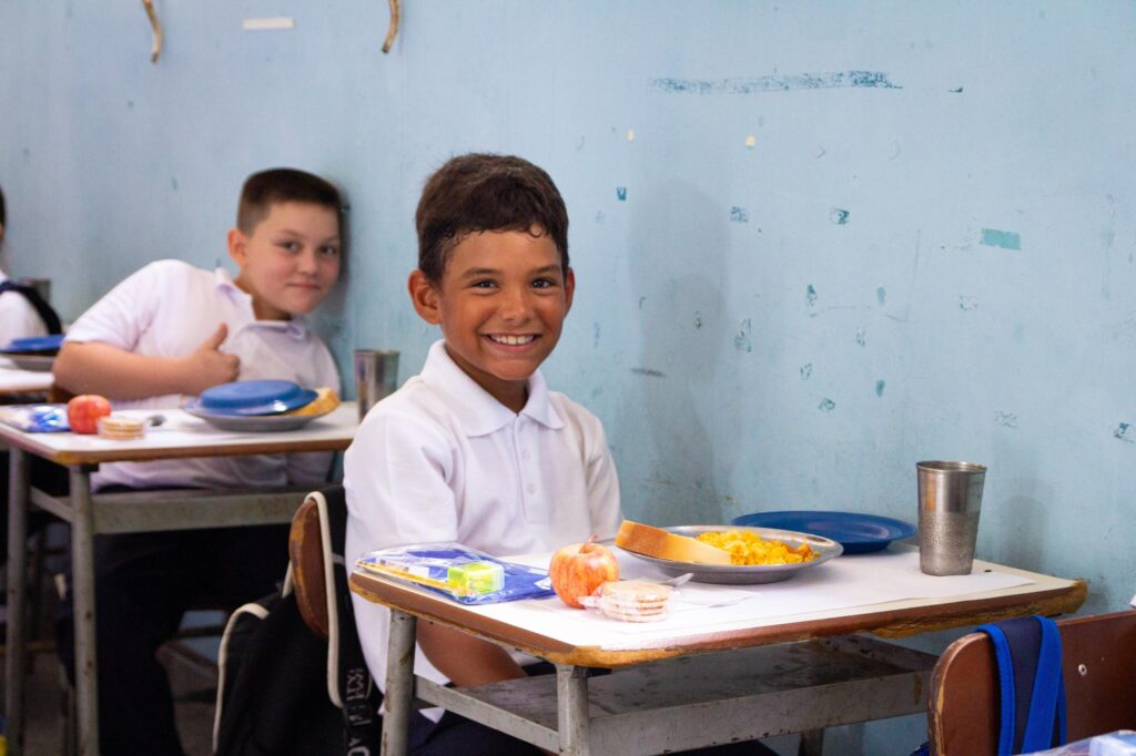 Se inició en el Zulia una nueva fase del Programa de Alimentación Escolar PAEZ 3 WhatsApp Image 2024 10 08 at 8.35.37 AM
