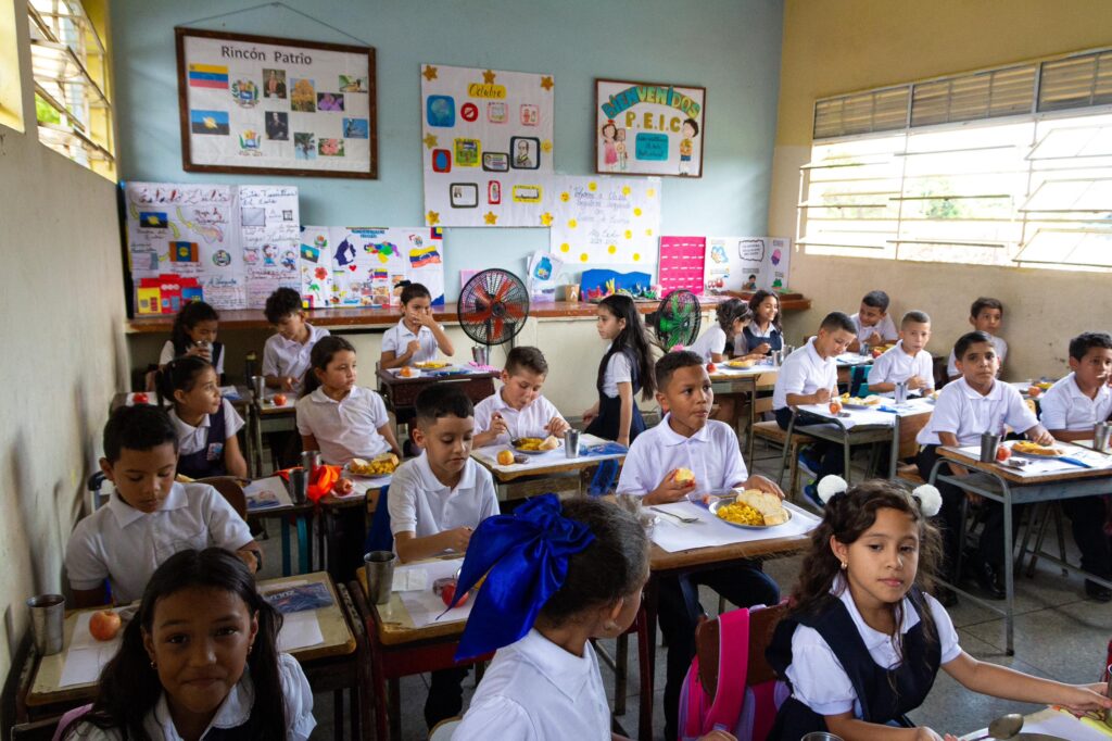 Se inició en el Zulia una nueva fase del Programa de Alimentación Escolar PAEZ 4 WhatsApp Image 2024 10 08 at 8.35.38 AM