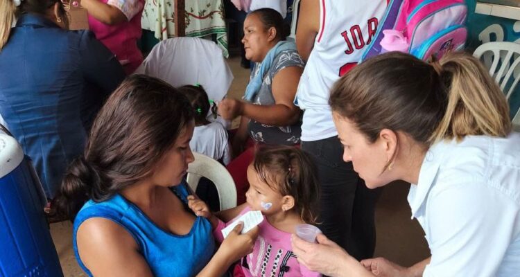 Gran jornada médica odontológica benefició a más de mil 200 familias con asistencia social y medicamentos gratuitos 1 Jornada