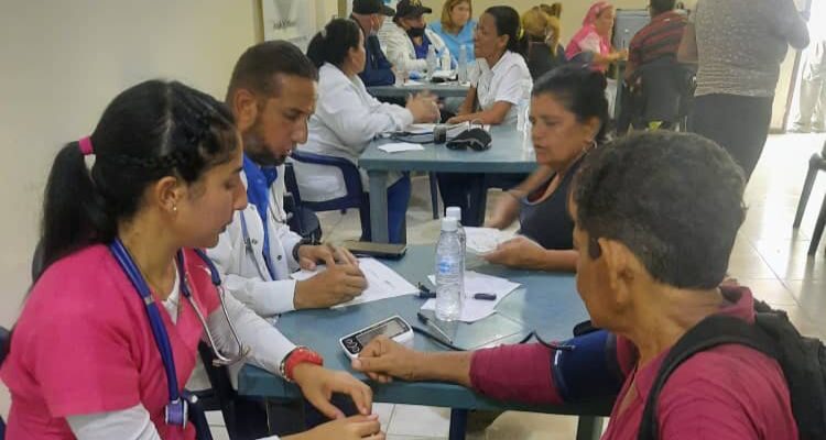 Gobernación del Zulia atendió a adultos mayores con exitosa jornada de salud 1 Gobernación