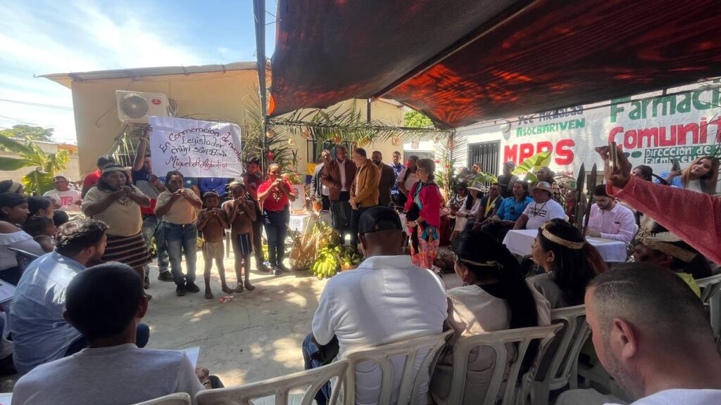 Parlamento zuliano sesionó en Machiques de Perijá para celebrar el Día de la Resistencia Indígena 4 WhatsApp Image 2024 10 22 at 1.39.35 PM 1