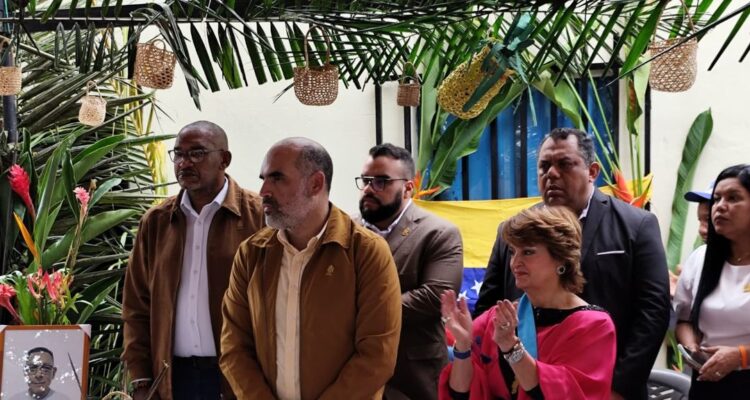 Parlamento zuliano sesionó en Machiques de Perijá para celebrar el Día de la Resistencia Indígena 1 Clezulia