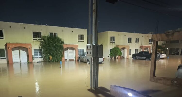 Varias zonas del oeste de Maracaibo se inundaron tras las lluvias registradas desde la madrugada de este viernes 1 Lluvias en Maracaibo