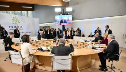 G7