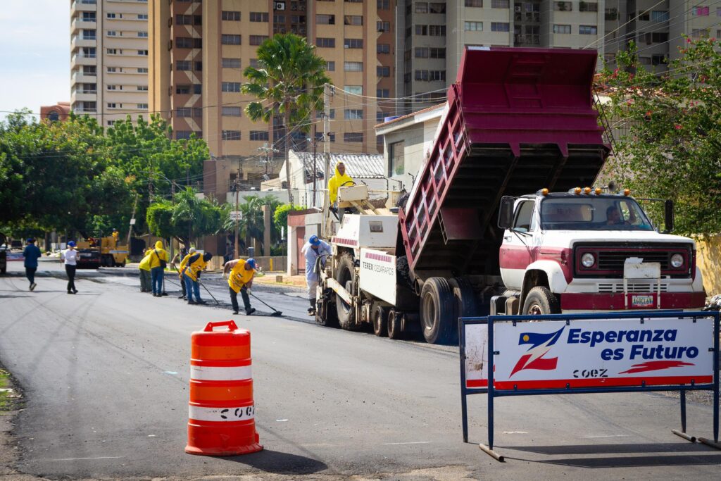 Gobernador Rosales inició los trabajos de construcción, recuperación y modernización del eje vial 9B en Maracaibo 2 WhatsApp Image 2024 11 20 at 2.44.26 PM