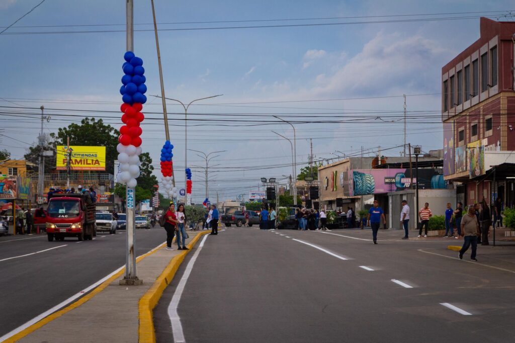 Gobernador Rosales inauguró los trabajos de construcción y modernización de la vialidad de Sierra Maestra 2 WhatsApp Image 2024 11 27 at 12.55.29 PM 1