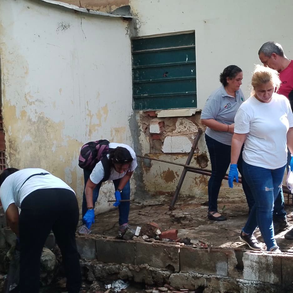 Dirección de Salud Ambiental implementa operativo de recolección de caracoles africanos 3 WhatsApp Image 2024 11 28 at 9.01.56 AM 2