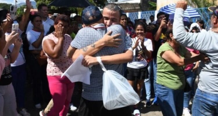 Foro Penal ha registrado y verificado la excarcelación de 143 personas 1 Detenidos