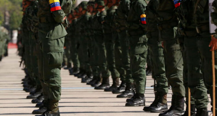 Detuvieron a 10 militares acusados de traición a la patria 1 Militares
