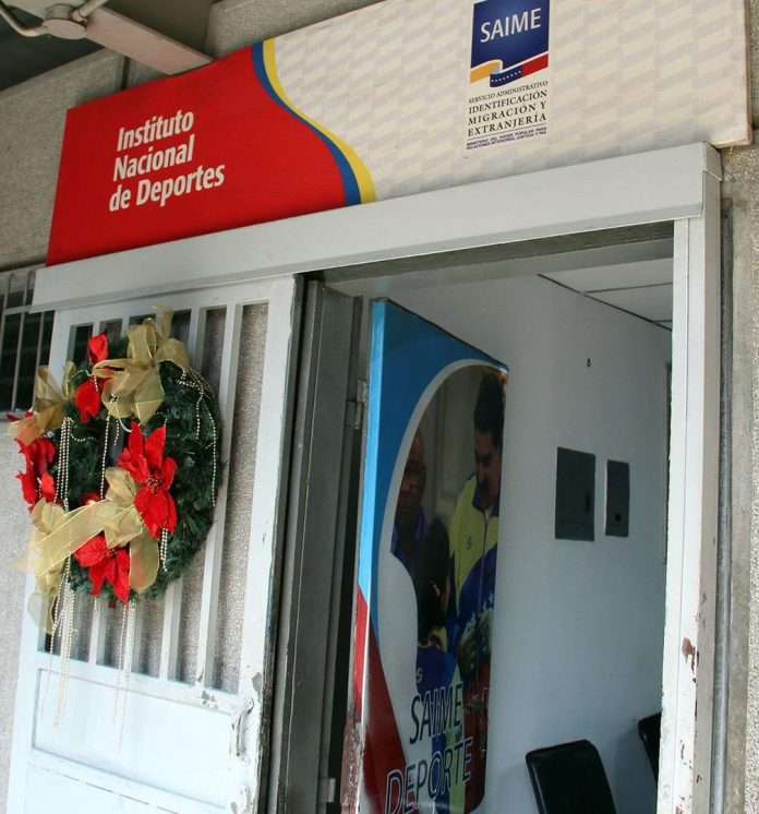 Saime habilitó cinco oficinas para extranjeros en la Gran Caracas 2 Saime habilita cinco Oficinas para extranjeros en la Gran Caracas 3 696x746 1