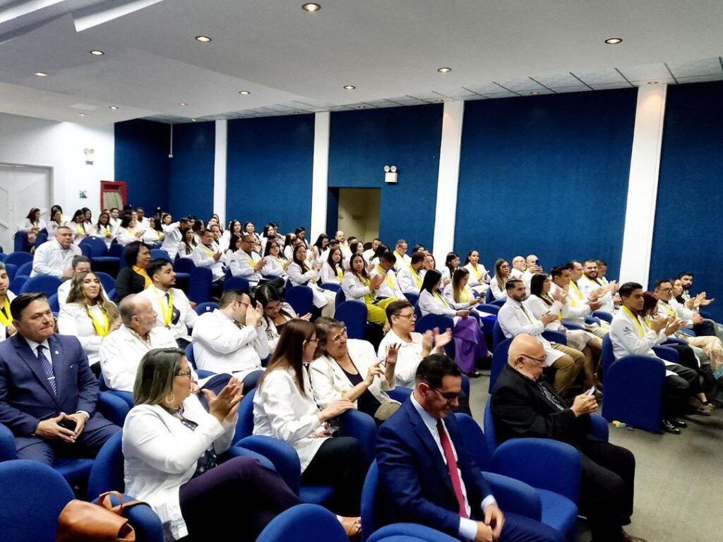 La Casa de Salud y Saberes egresó a 88 nuevos especialistas y sub-especialistas 4 WhatsApp Image 2024 12 10 at 10.40.00 AM 2