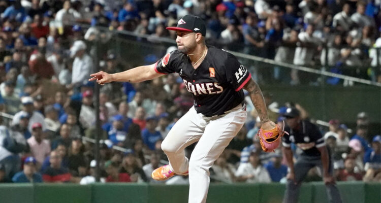 El zuliano Silvino Bracho se tituló campeón con el Escogido en Dominicana 1 Silvino Bracho