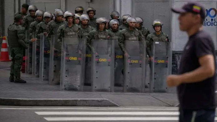 Presidente Maduro ordenó masivo despliegue militar y policial en todo el país antes de su juramentación 2 Despliege militar en el pais