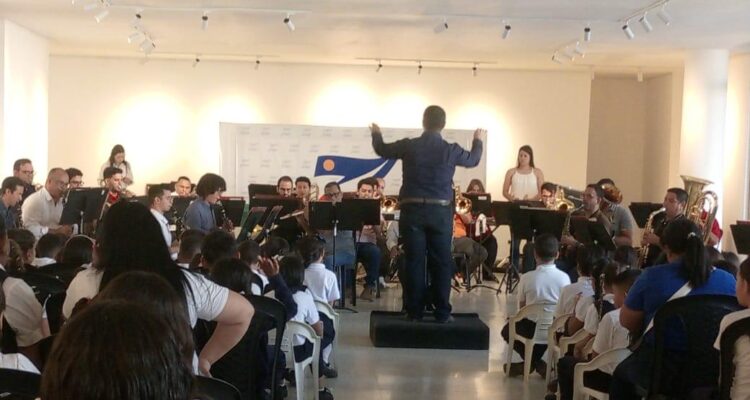 Gobernación del Zulia celebró la zulianidad en la Secretaría de Cultura con un concierto pedagógico de la Banda Simón Bolívar 1 Zulianidad