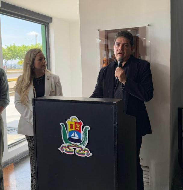 La Gobernación del Estado Zulia y el CAMLB inauguraron la Exposición «La Maracaibo Inmortal» en el Día de la Zulianidad 2025 2 WhatsApp Image 2025 01 30 at 11.24.53 AM