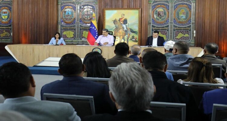 Instalaron Primera Plenaria del Consejo Federal de Gobierno 1 Maduro