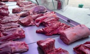 Desplome histórico de consumo: Argentinos comen ahora más pollo que carne vacuna 2 cortes de carne 1000x600 1