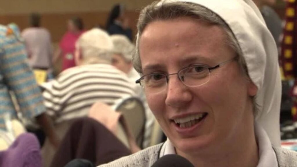 Papa nombró por primera vez a una mujer como prefecto de un Dicasterio del Vaticano 2 principal simona padre